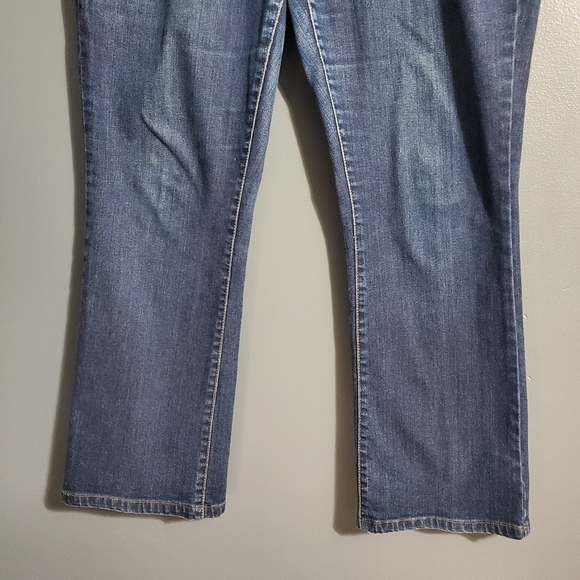 Mossimo Supply Co Womens Curvy Bootcut Mid Rise Size 14 Short - Picture 3 of 10